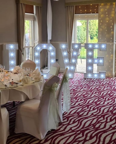 Light Up LOVE Letters