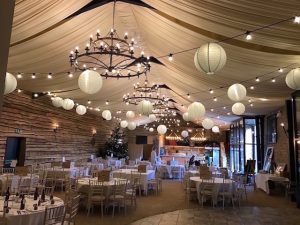 Festoons & Hanging Lanterns