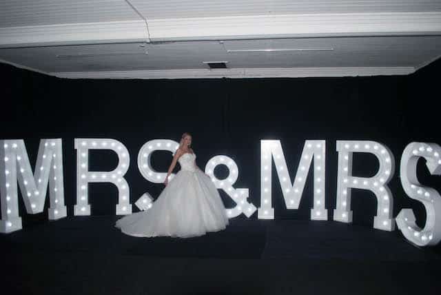 Light Up Mrs & Mrs Letters
