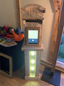 Selfie Post Box