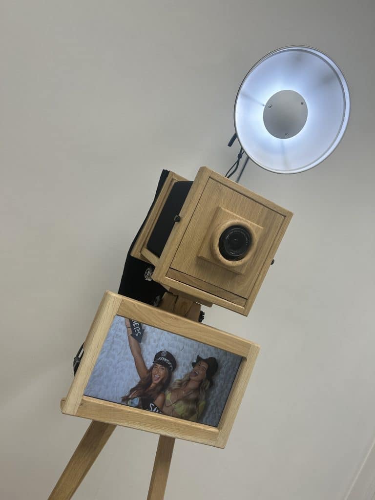 Deluxe Bellow Photo Booth Deluxe Bellow Photo Booth
