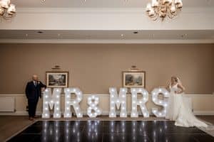 Light Up Mr & Mrs Letters